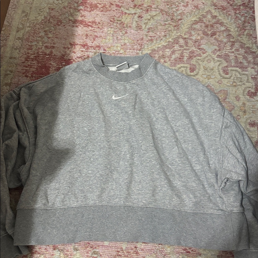 Nike Heather Gray Sweatshirt